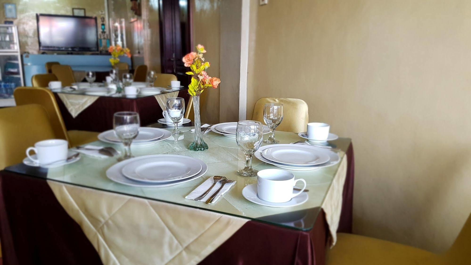 Hotel Hangtuah Padang  Dış mekan fotoğraf