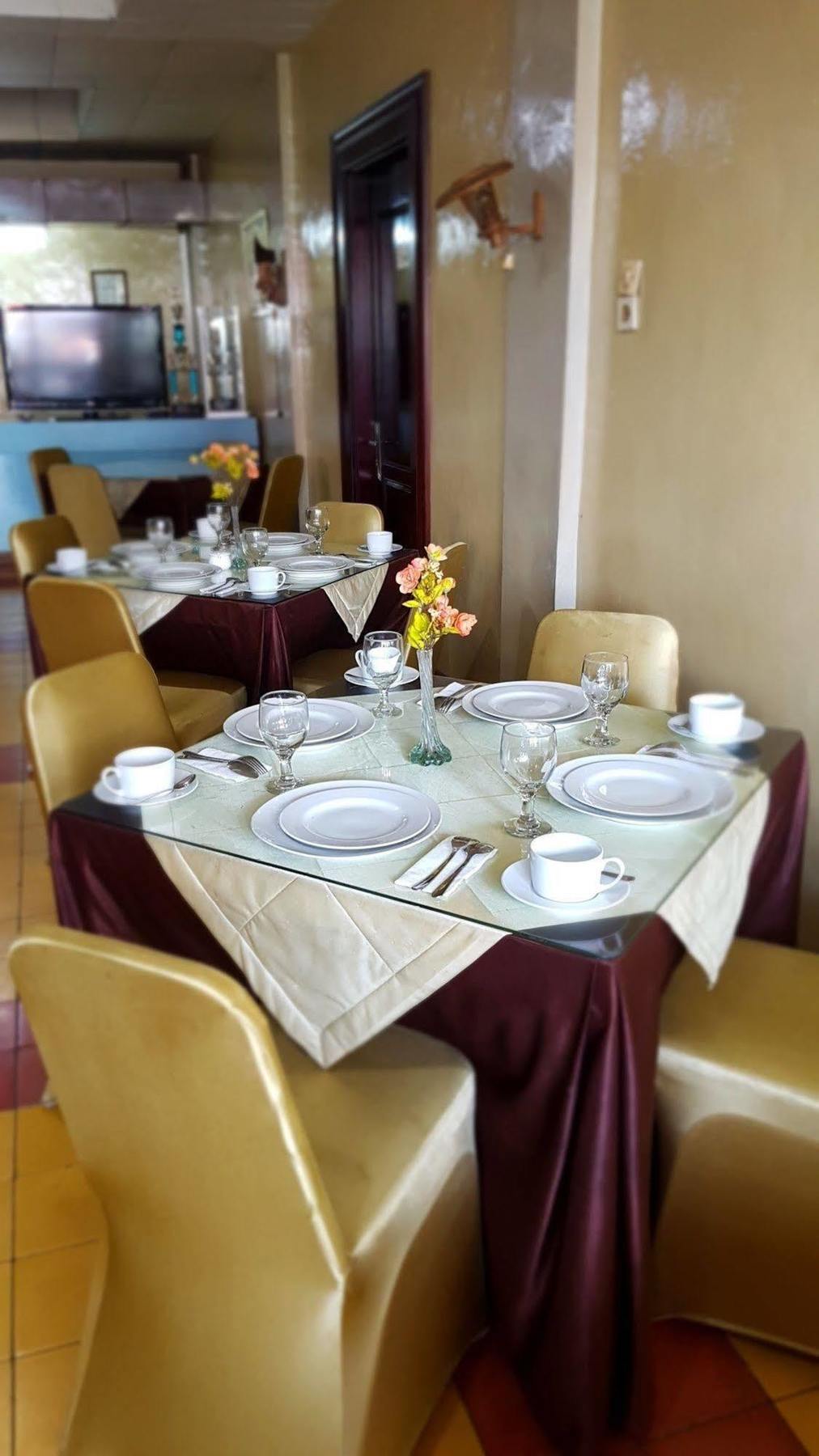 Hotel Hangtuah Padang  Dış mekan fotoğraf