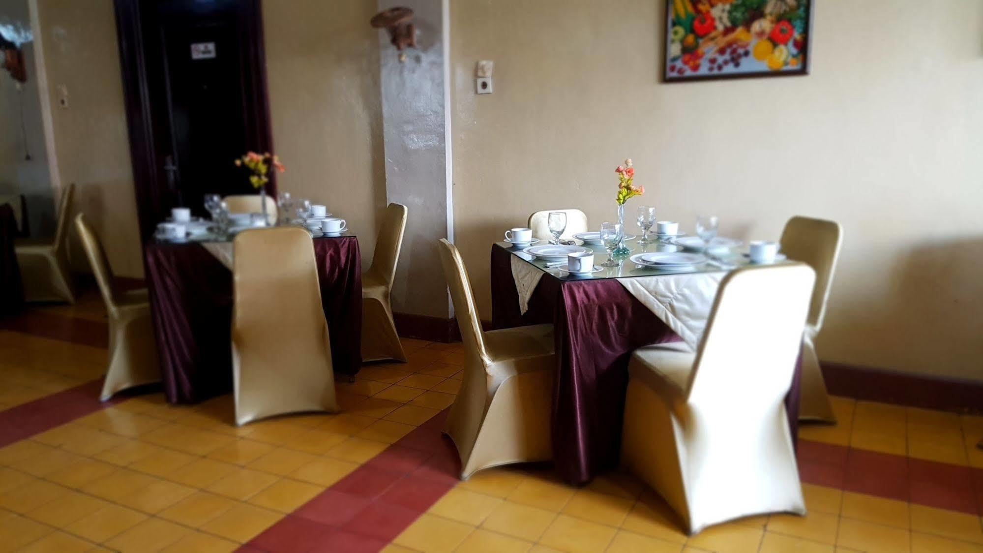 Hotel Hangtuah Padang  Dış mekan fotoğraf