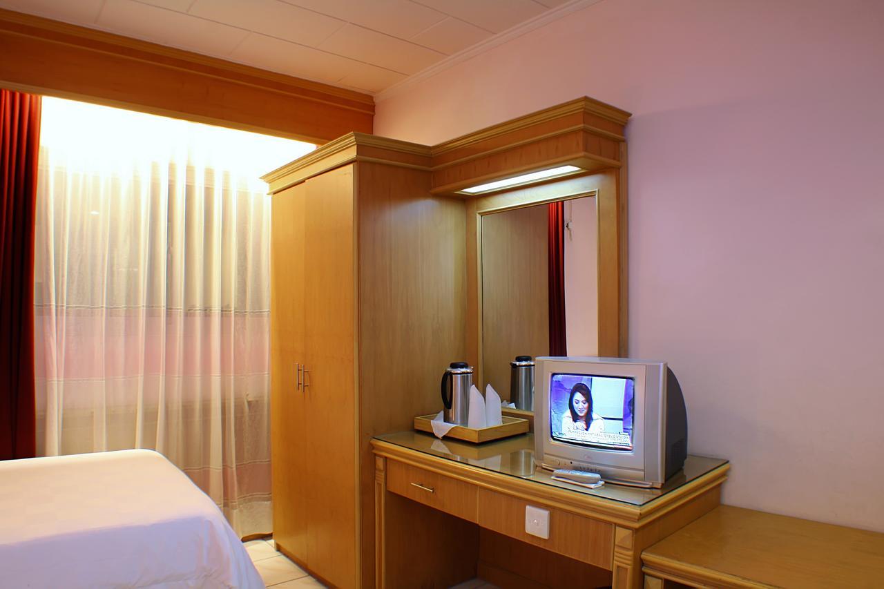 Hotel Hangtuah Padang  Dış mekan fotoğraf