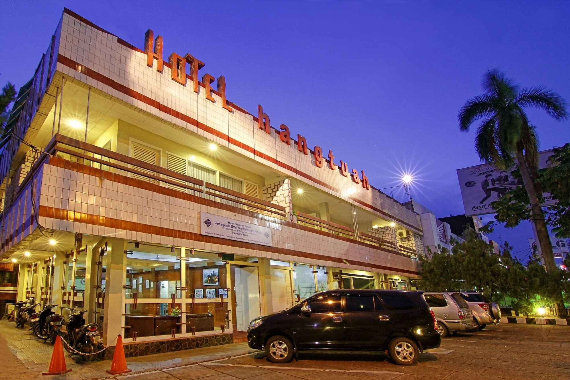 Hotel Hangtuah Padang  Dış mekan fotoğraf
